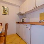 Apartment Lean Makarska