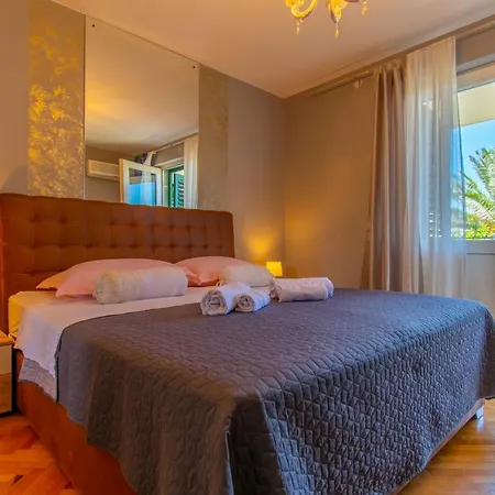Lean Apartman Makarska