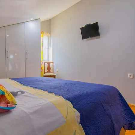 Lean Apartment Makarska