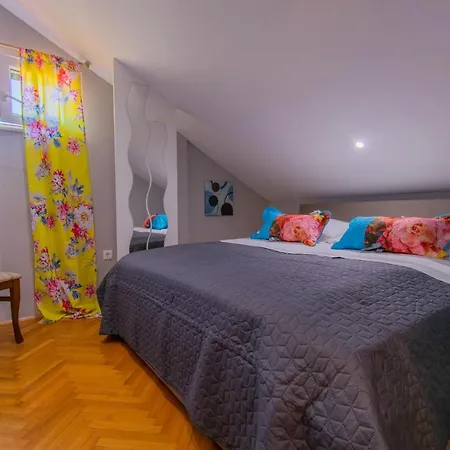 Lean Apartman *