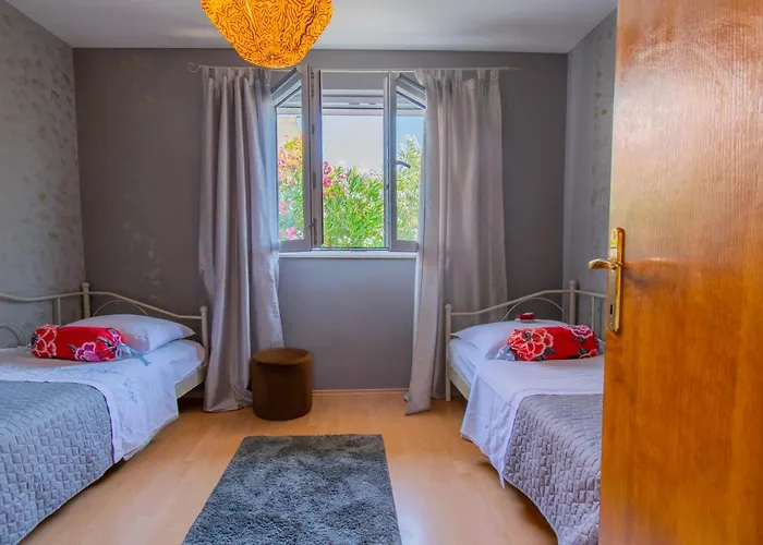 Lean Lejlighed Makarska