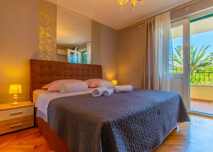 Lean Lejlighed Makarska